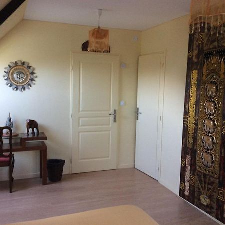 Bed and Breakfast L Entre Deux Champcey Habitación foto